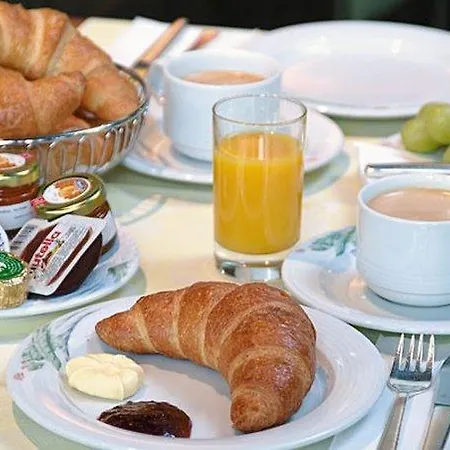 The Guests' House 3*