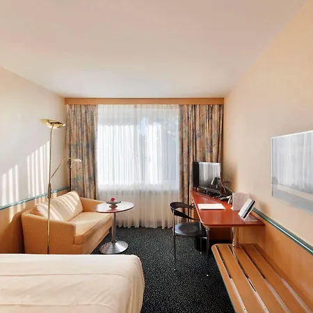 The Guests' House מלון 3*